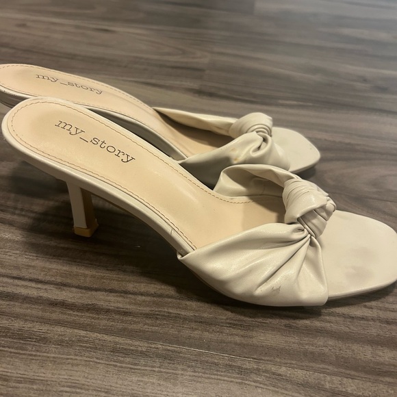 My Story Simple Beige Sandal (8) - Picture 2 of 3